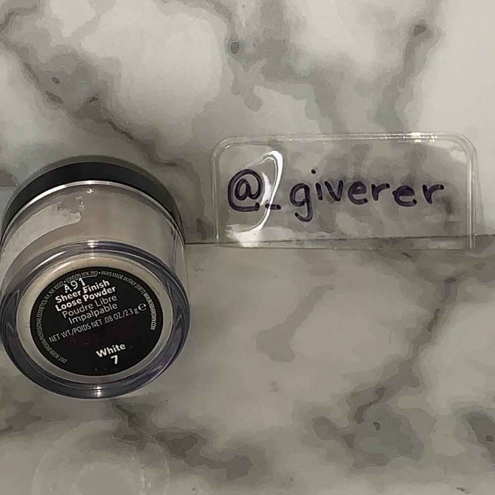 NEW Sealed White Sheer Finish Loose Powder Bobbi Brown